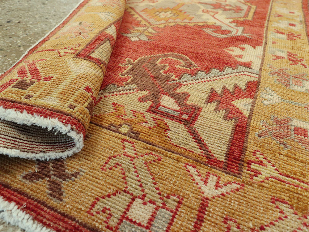 Vintage Turkish Oushak Rug, No.16031 - Staging