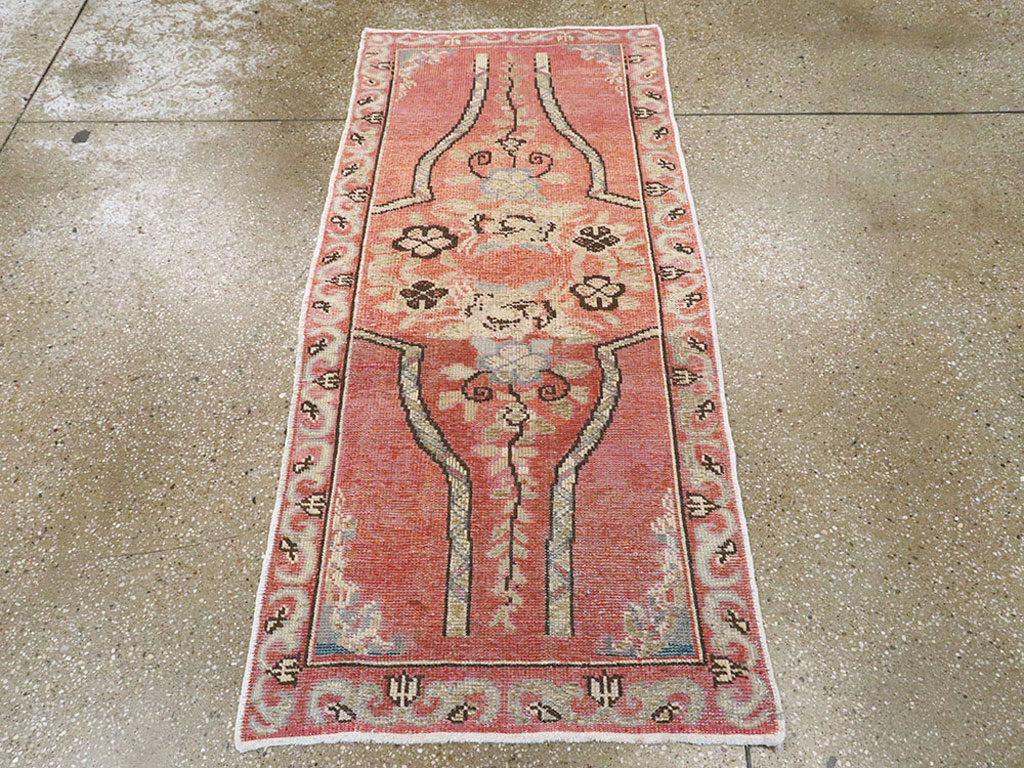 Vintage Turkish Oushak Rug, No.16035 - Staging