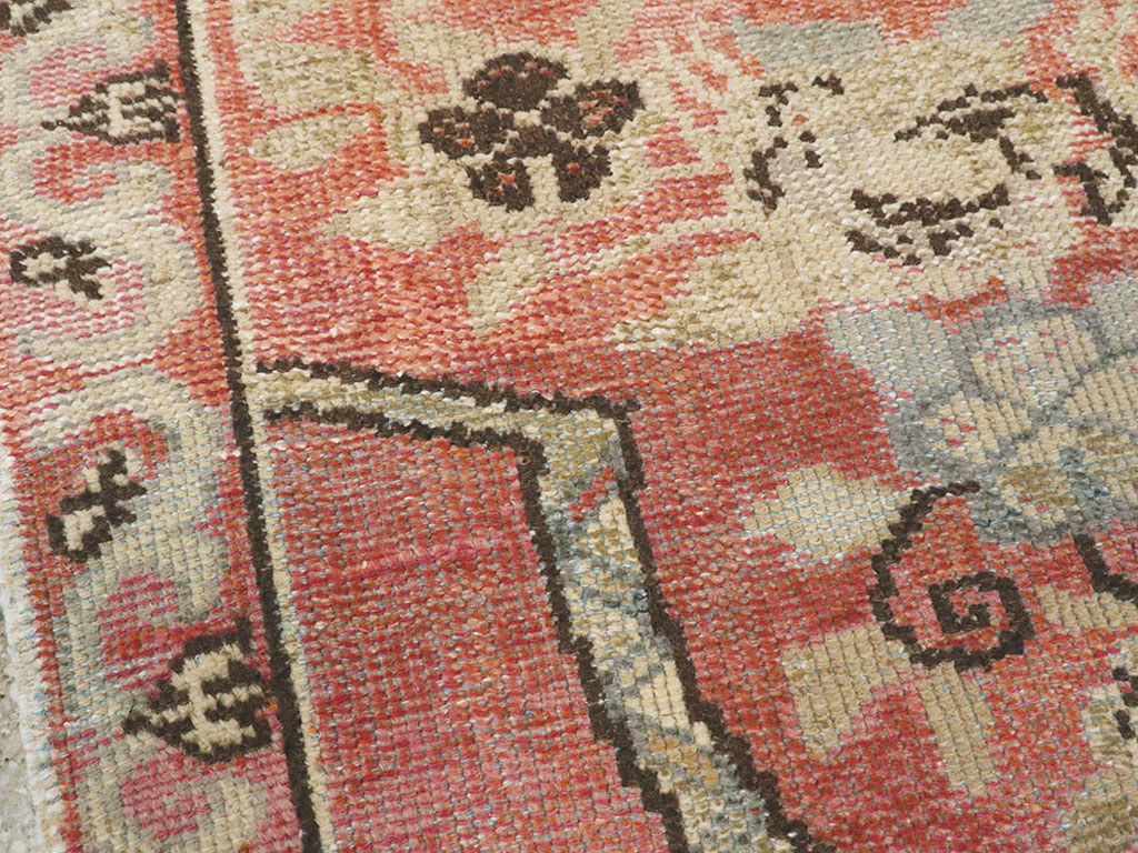 Vintage Turkish Oushak Rug, No.16035 - Staging