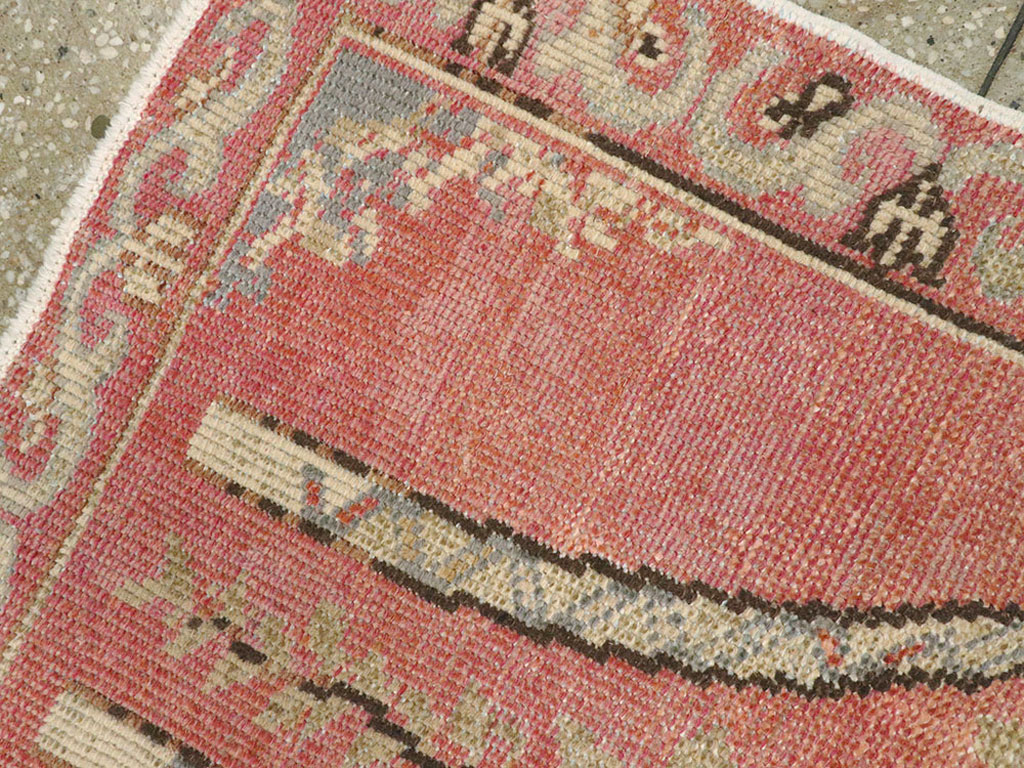 Vintage Turkish Oushak Rug, No.16035 - Staging