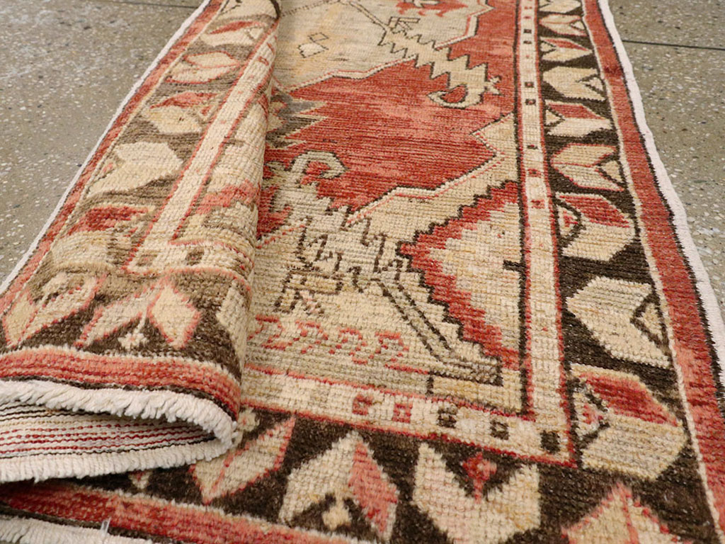 Vintage Turkish Oushak Rug, No.16037 - Staging