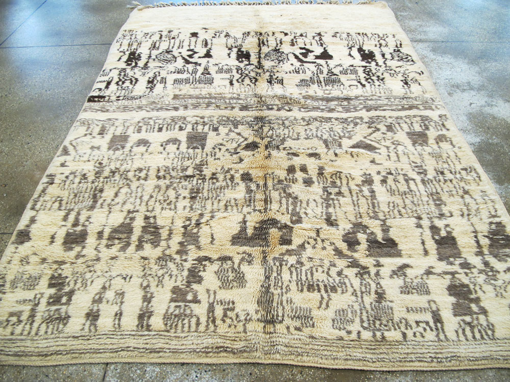 Vintage Moroccan Carpet, No.16086 - Staging
