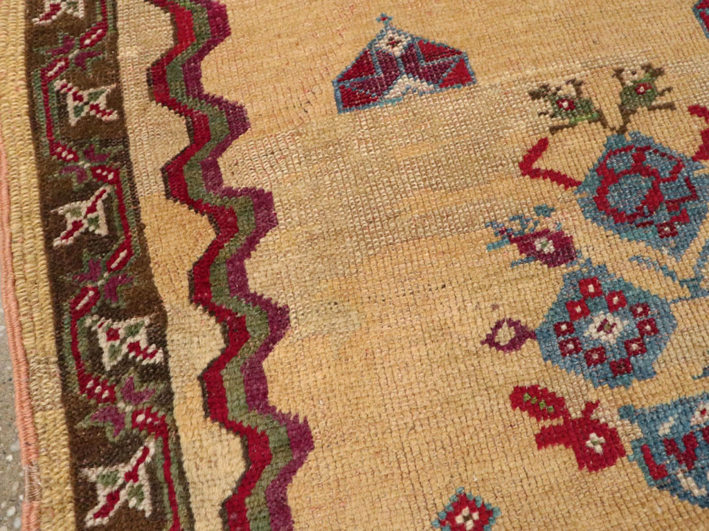 Antique Turkish Ghiordes Prayer Rug, No.16108 - Staging