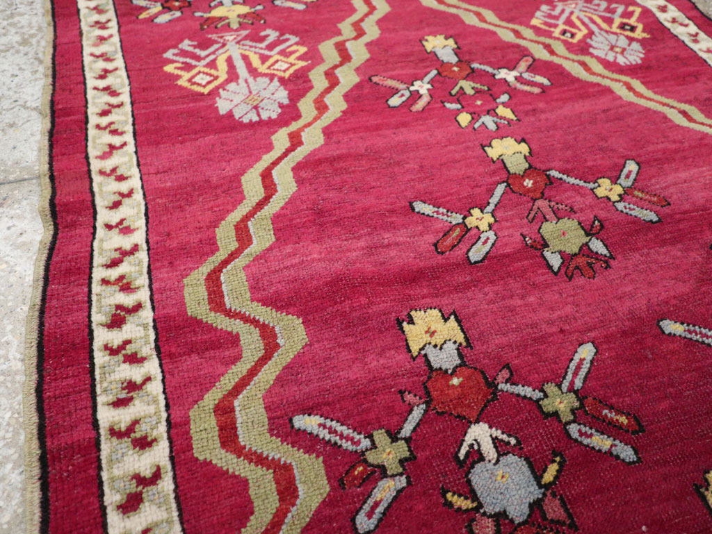 Antique Turkish Ghiordes Rug, No.16110 - Staging