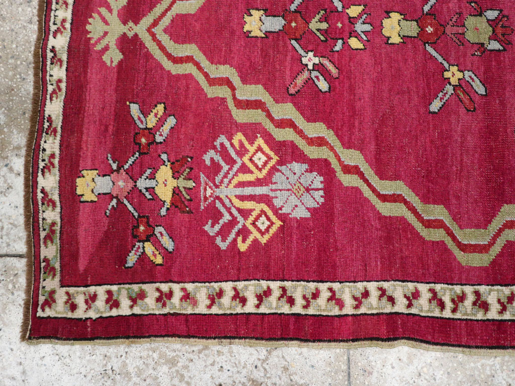 Antique Turkish Ghiordes Rug, No.16110 - Staging