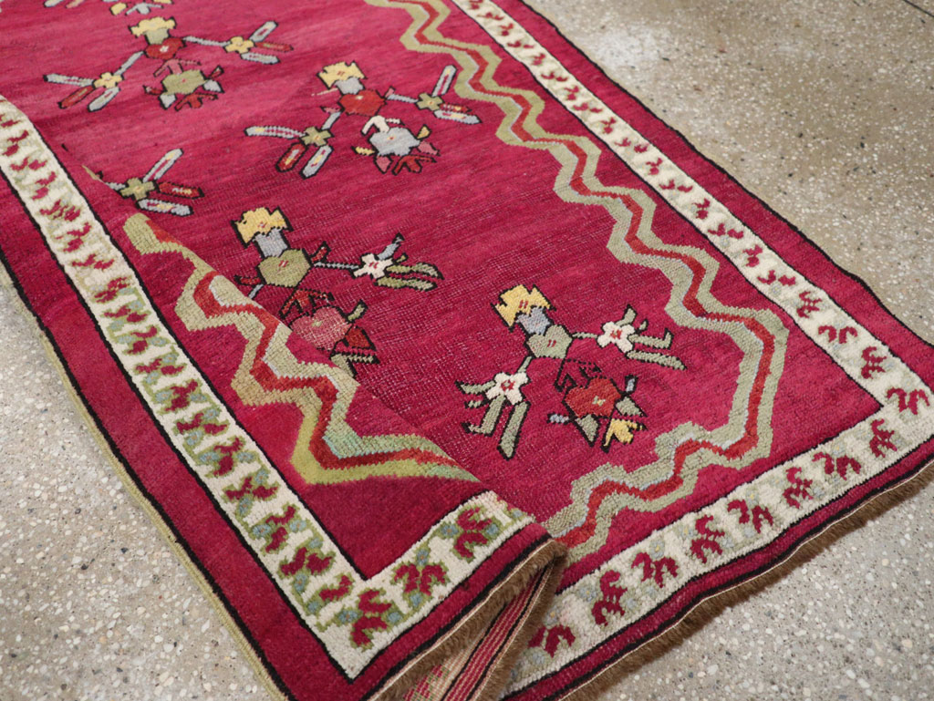 Antique Turkish Ghiordes Rug, No.16110 - Staging