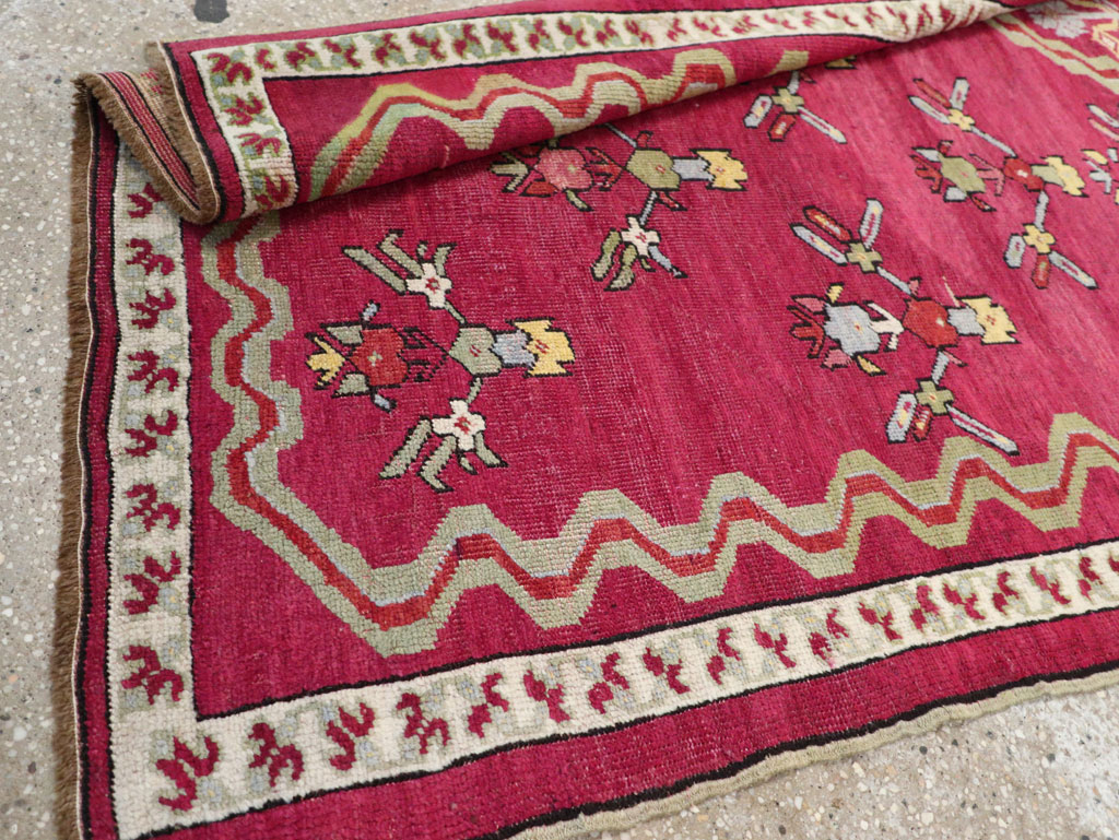 Antique Turkish Ghiordes Rug, No.16110 - Staging