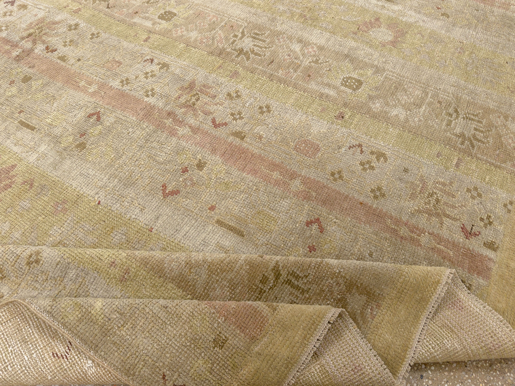 Antique Turkish Ghiordes Room Size Carpet, No.16114 - Staging