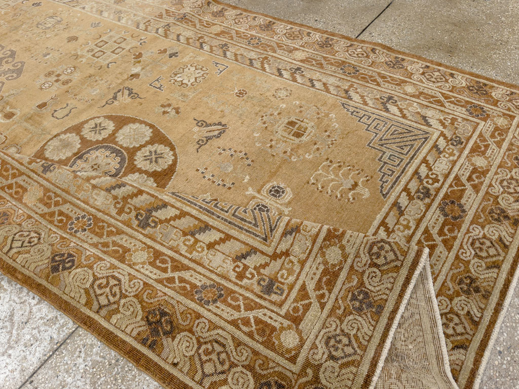Antique East Turkest Khotan Carpet, No.16118 - Staging