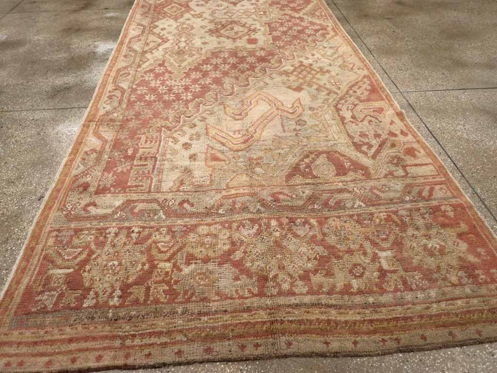 Antique Turkish Oushak  Carpet, No.16144 - Staging