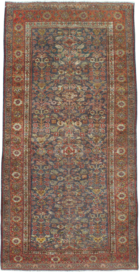 Antique Persian Mahal Rug, No.16199 - Staging
