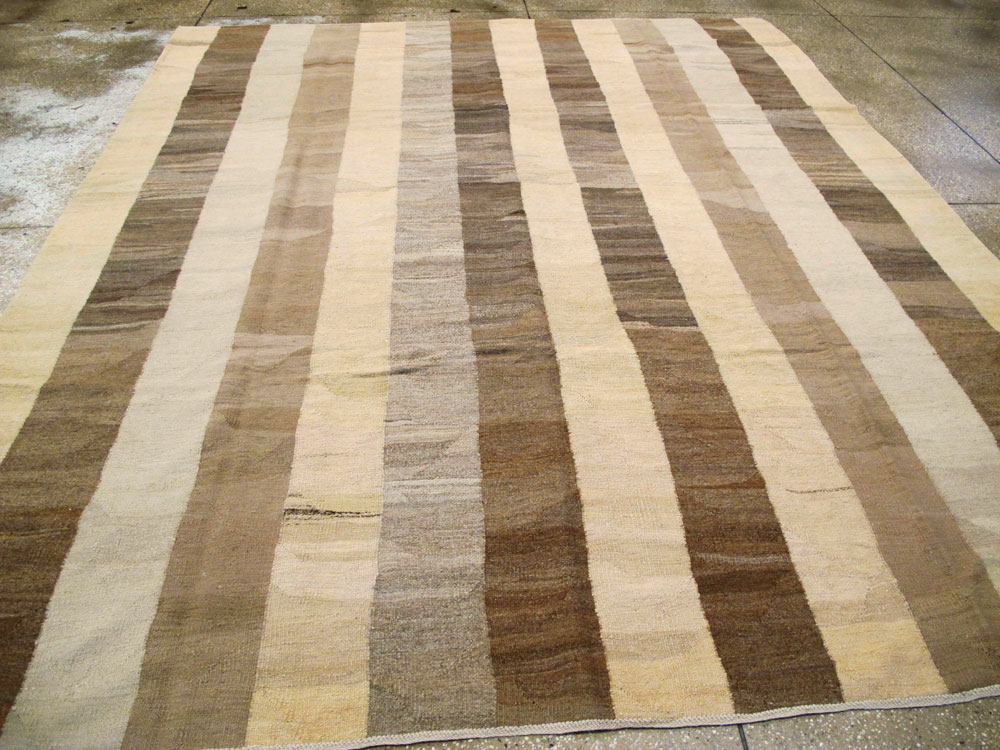 Modern Persian Kilim, No.16205 - Staging