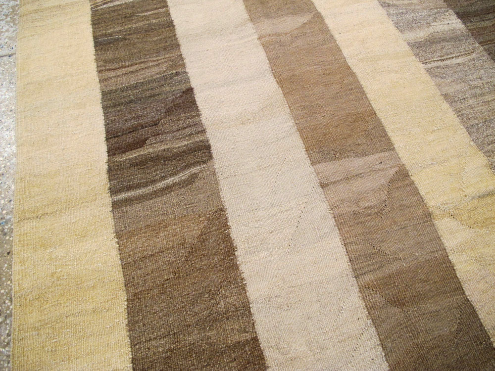 Modern Persian Kilim, No.16205 - Staging