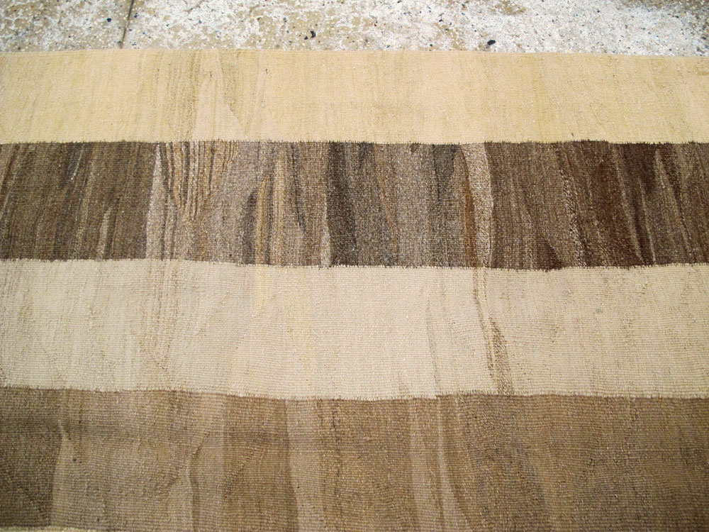 Modern Persian Kilim, No.16205 - Staging