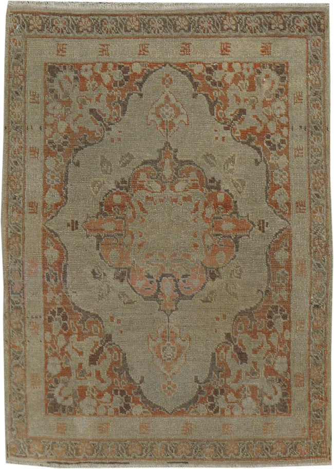 Antique Persian Tabriz Rug, No.16255 - Staging