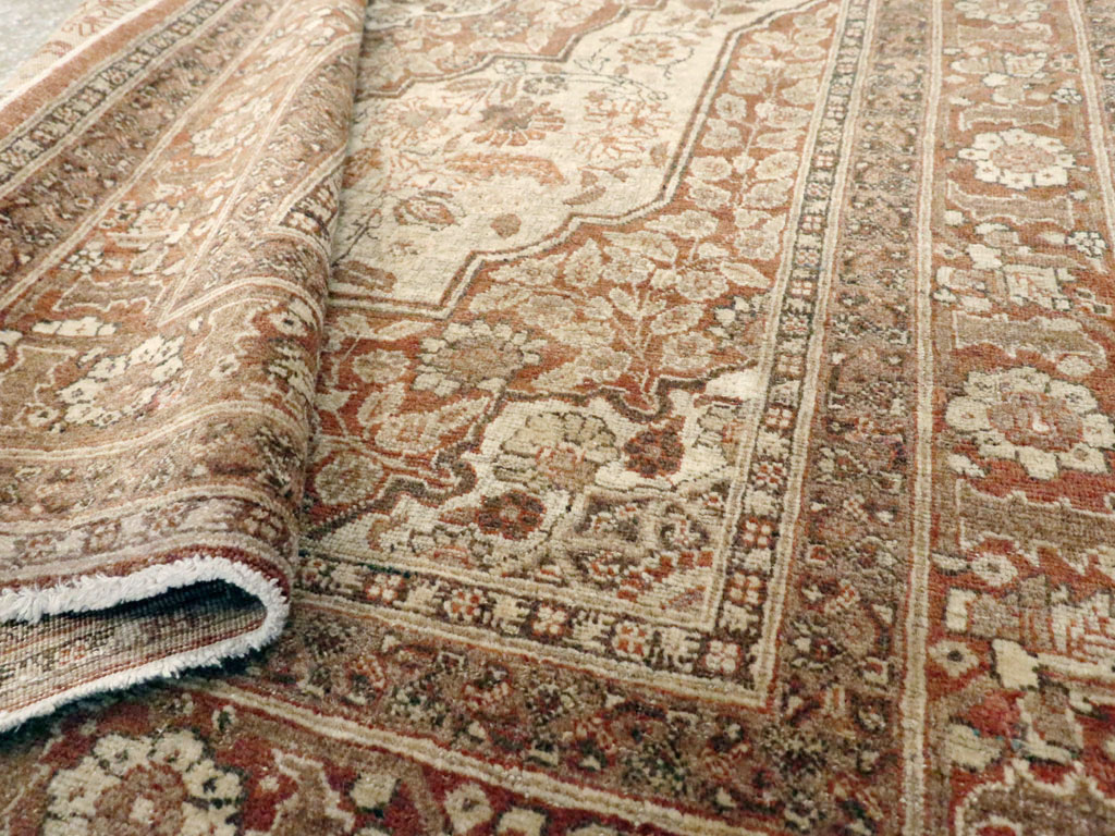 Antique Persian Tabriz Hagi Jalil Rug, No.16281 - Staging