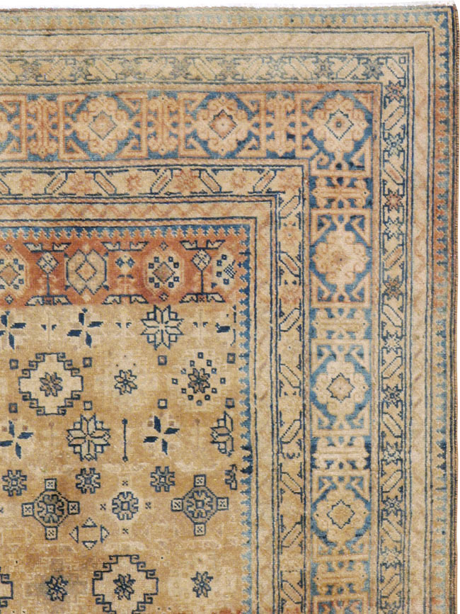 Antiuqe Tabriz Rug, No.16287 - Staging
