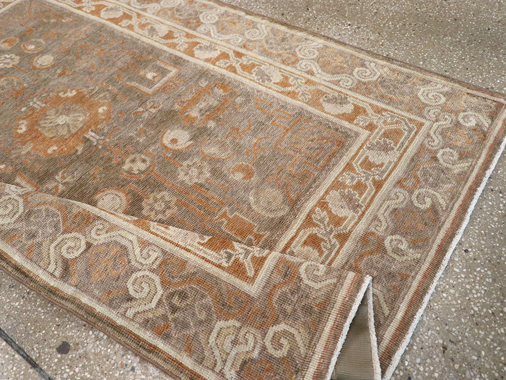 Vintage East Turkestan Khotan Rug, No.16293 - Staging