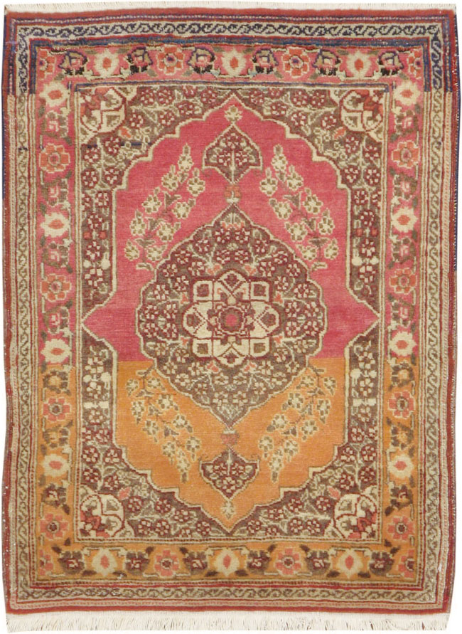 Antique Persian Tabriz Rug, No.16297 - Staging