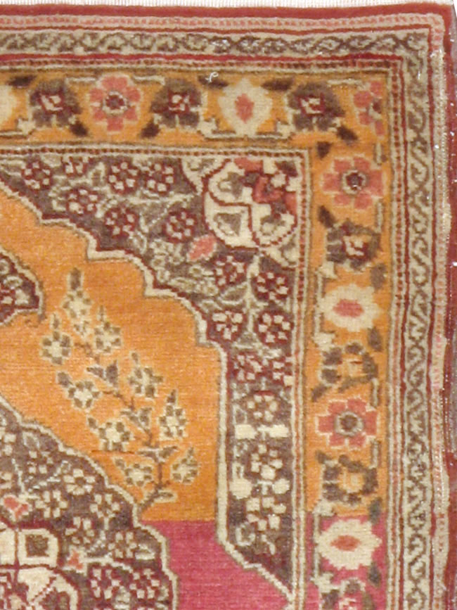 Antique Persian Tabriz Rug, No.16297 - Staging