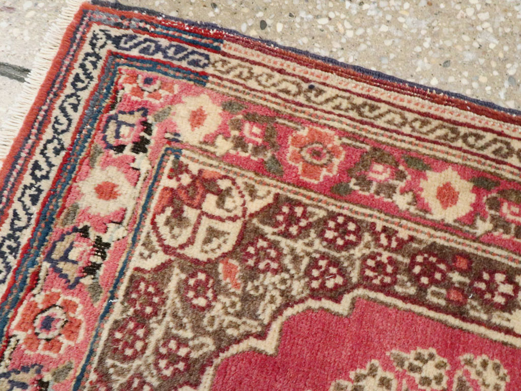 Antique Persian Tabriz Rug, No.16297 - Staging