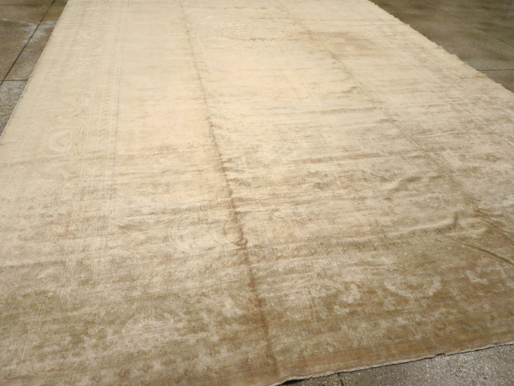 Antique Turkish Oushak Rug, No.16299 - Staging