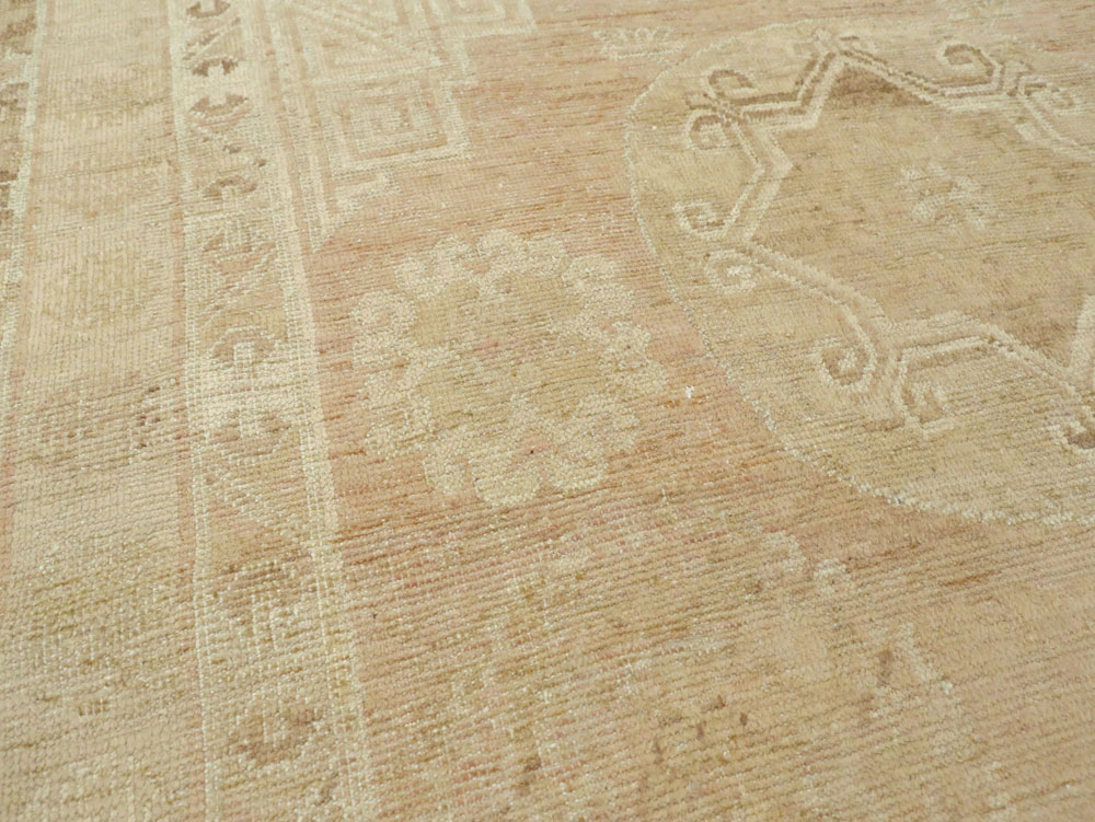 Vintage East Turkestan Khotan Rug, No.16438 - Staging