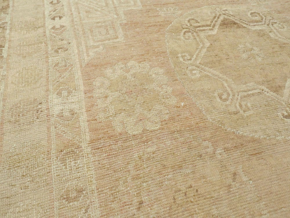 Vintage East Turkestan Khotan Rug, No.16438 - Staging