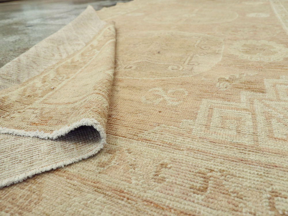 Vintage East Turkestan Khotan Rug, No.16438 - Staging