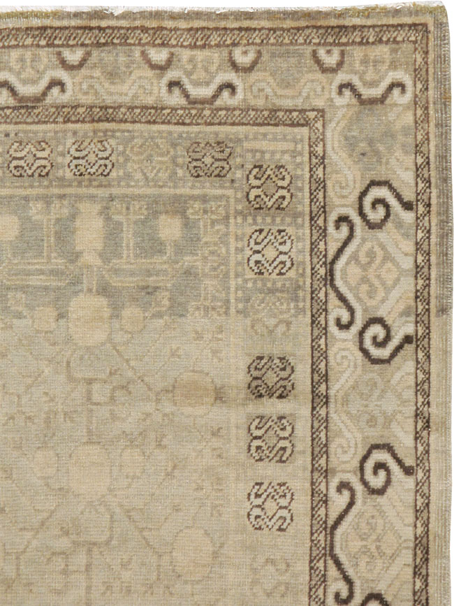 Antique East Turkestan Khotan Rug, No.16471 - Staging