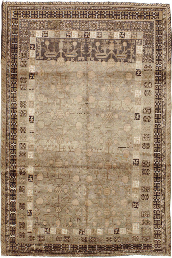 Vintage East Turkestan Khotan Rug, No.16473 - Staging