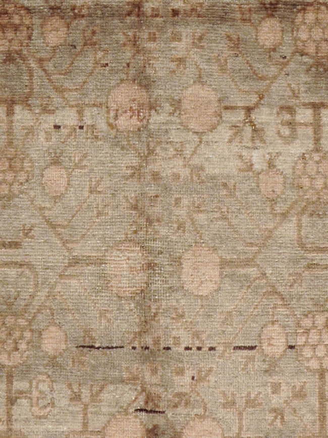 Vintage East Turkestan Khotan Rug, No.16473 - Staging