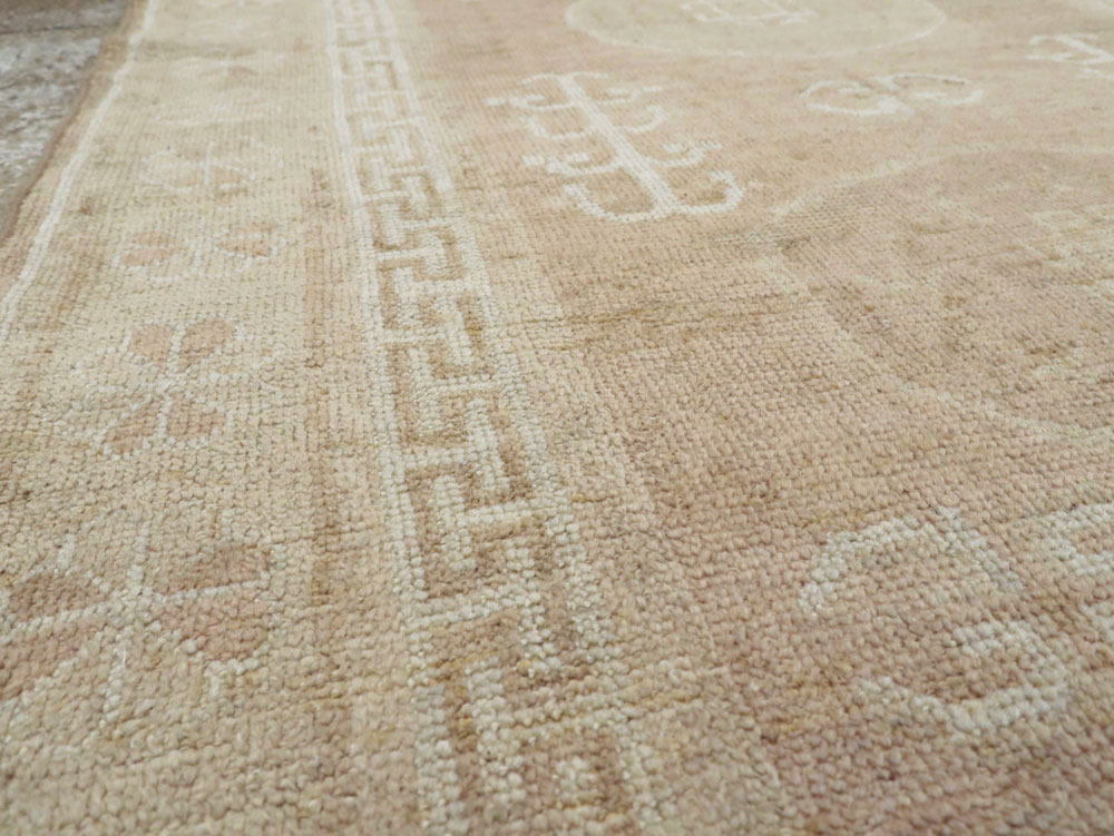 Vintage East Turkestan Khotan Rug, No.16480 - Staging