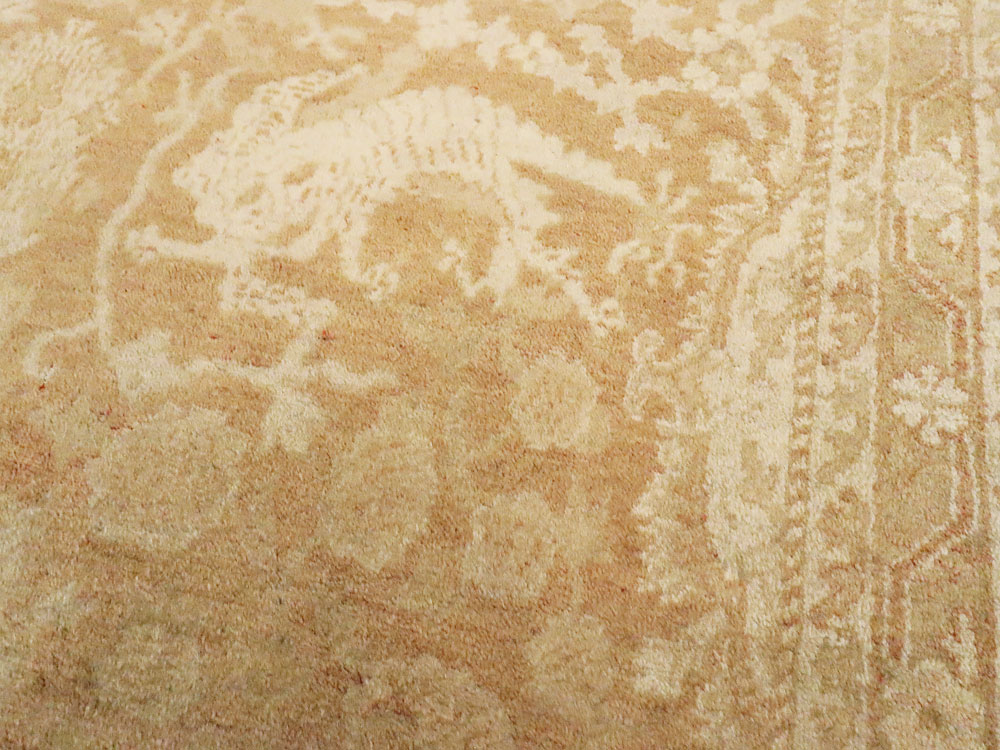 Antique Indian Agra Rug, No.16502 - Staging