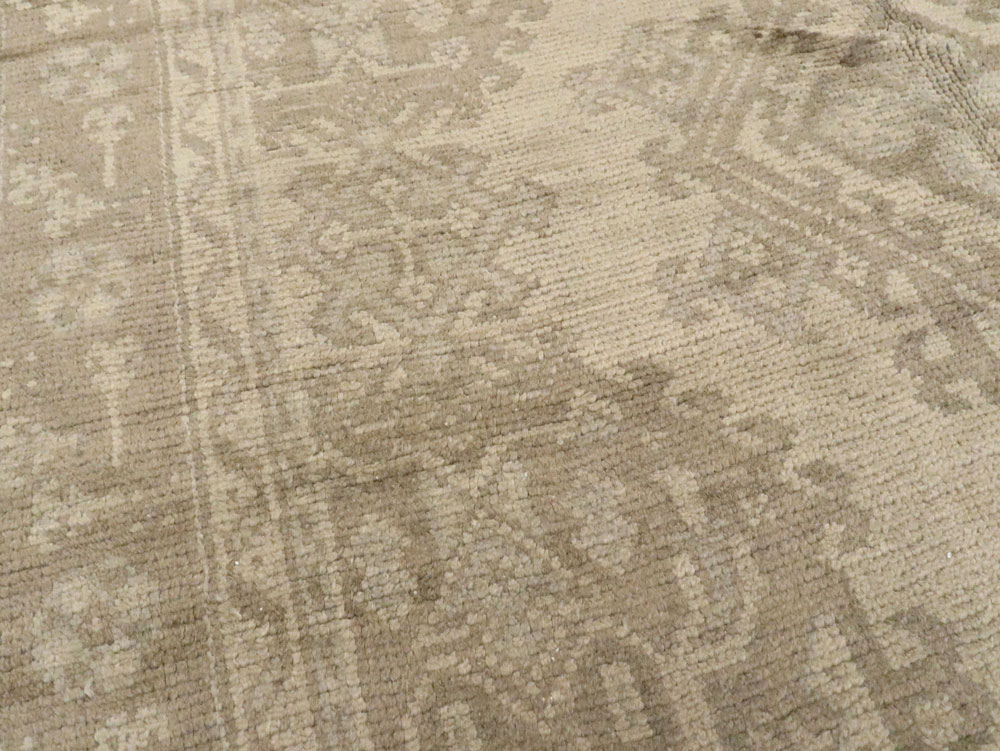 Antique Turkish Oushak Carpet, No.16519 - Staging
