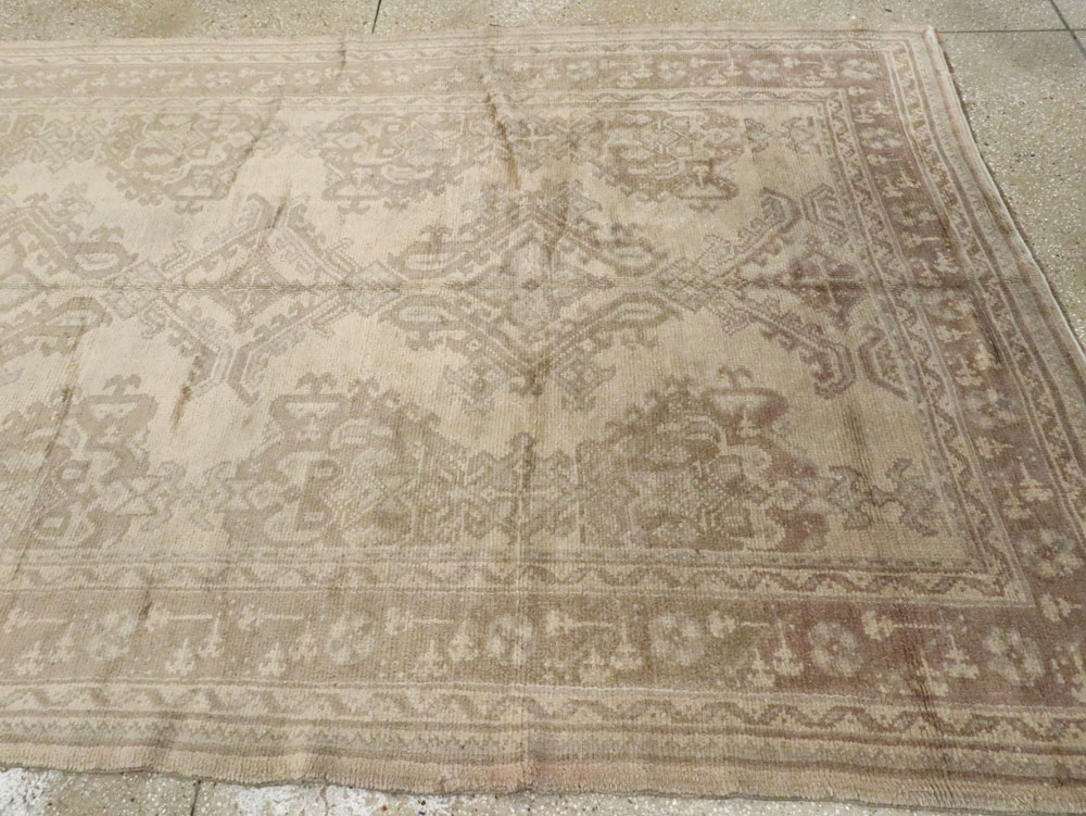 Antique Turkish Oushak Carpet, No.16519 - Staging