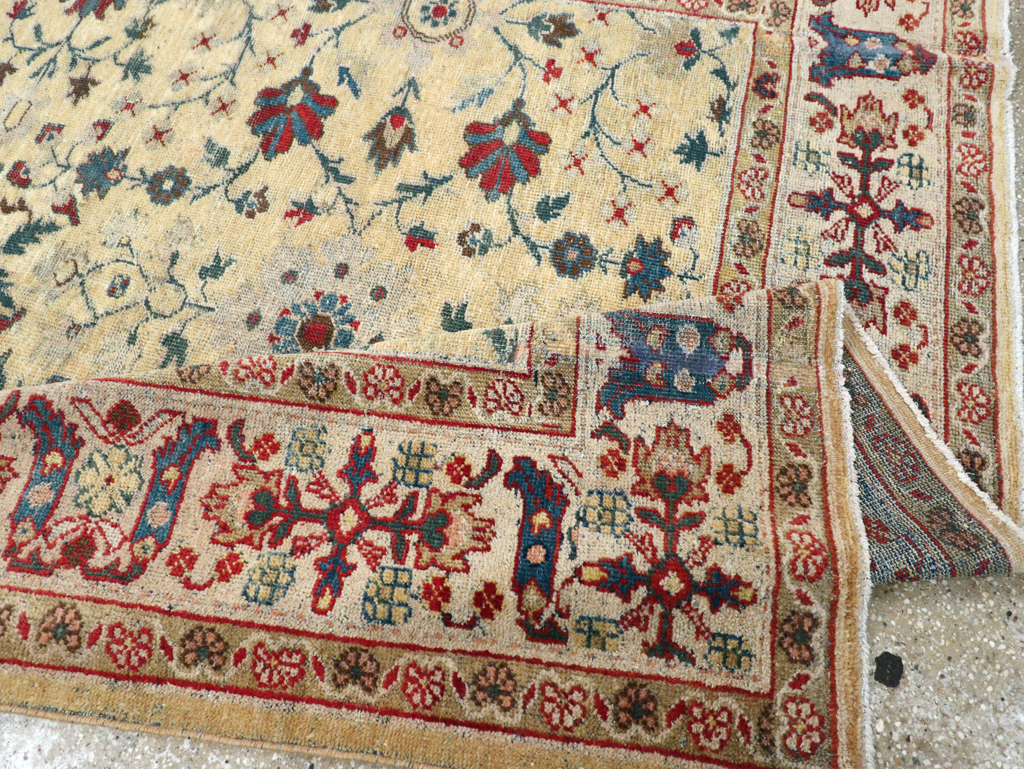 Antique Persian Mahal Carpet, No.16640 - Staging