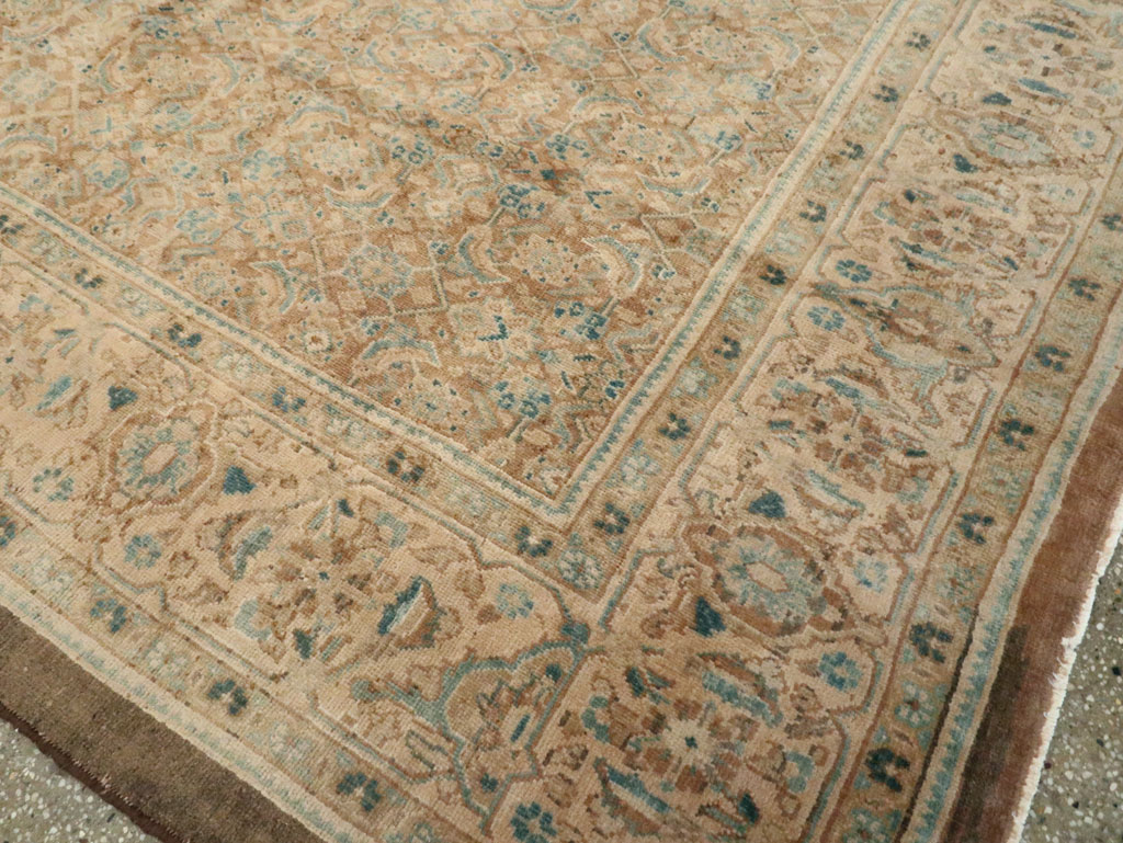 Vintage Persian Mahal Carpet, No.16661 - Staging