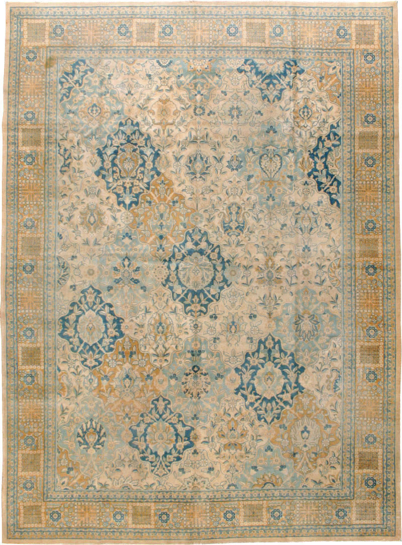 Antique Persian Tabriz Carpet, No.16670 - Staging