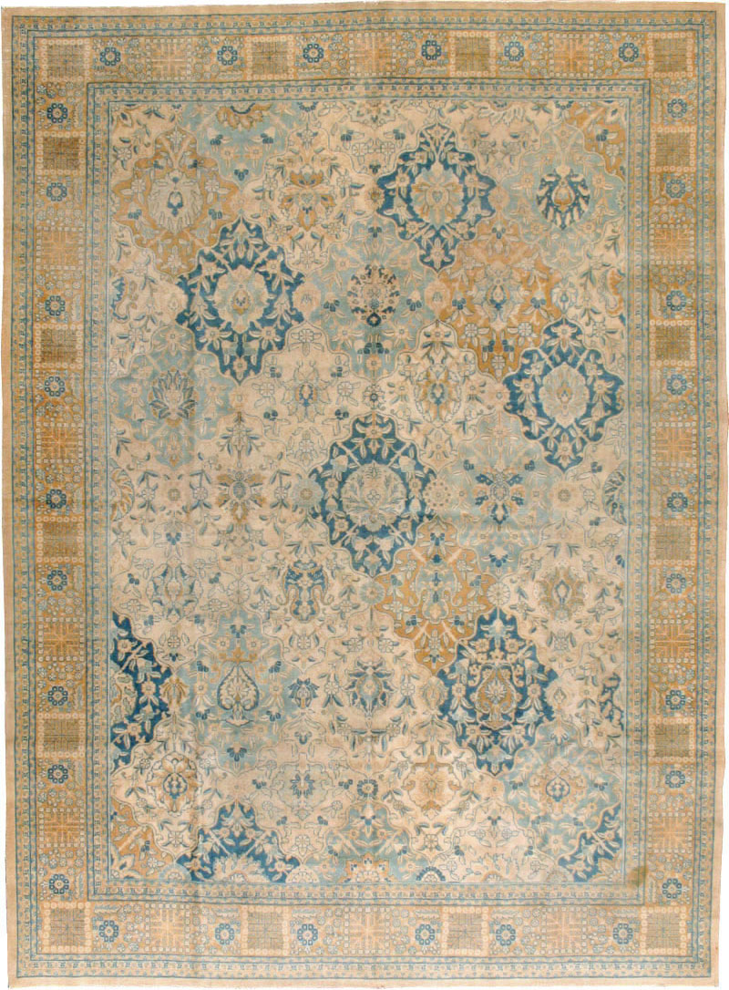 Antique Persian Tabriz Carpet, No.16670 - Staging