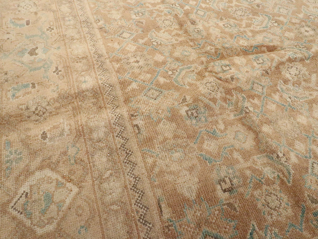 Vintage Persian Mahal Carpet, No.16681 - Staging