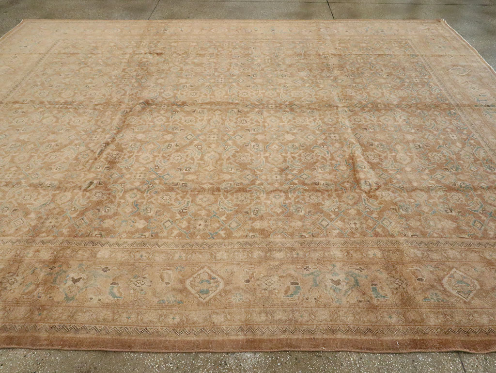 Vintage Persian Mahal Carpet, No.16681 - Staging