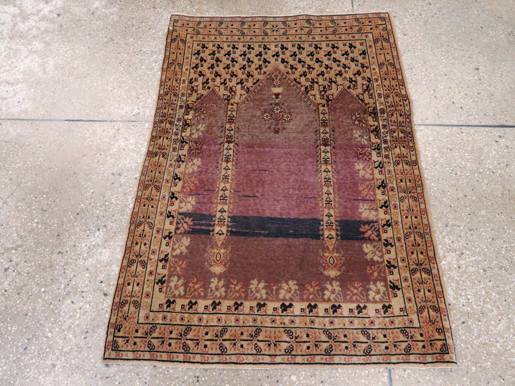 Antique Turkish Sivas Rug, No.16778 - Staging
