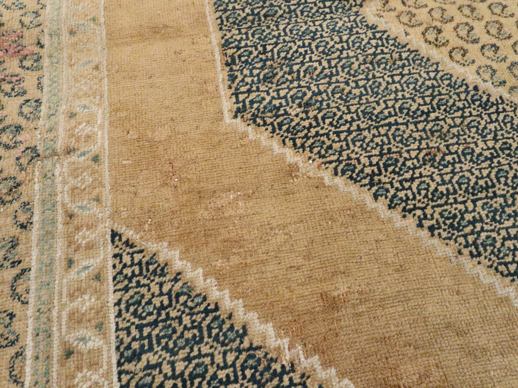 Vintage Persian Tabriz Rug, No.16800 - Staging