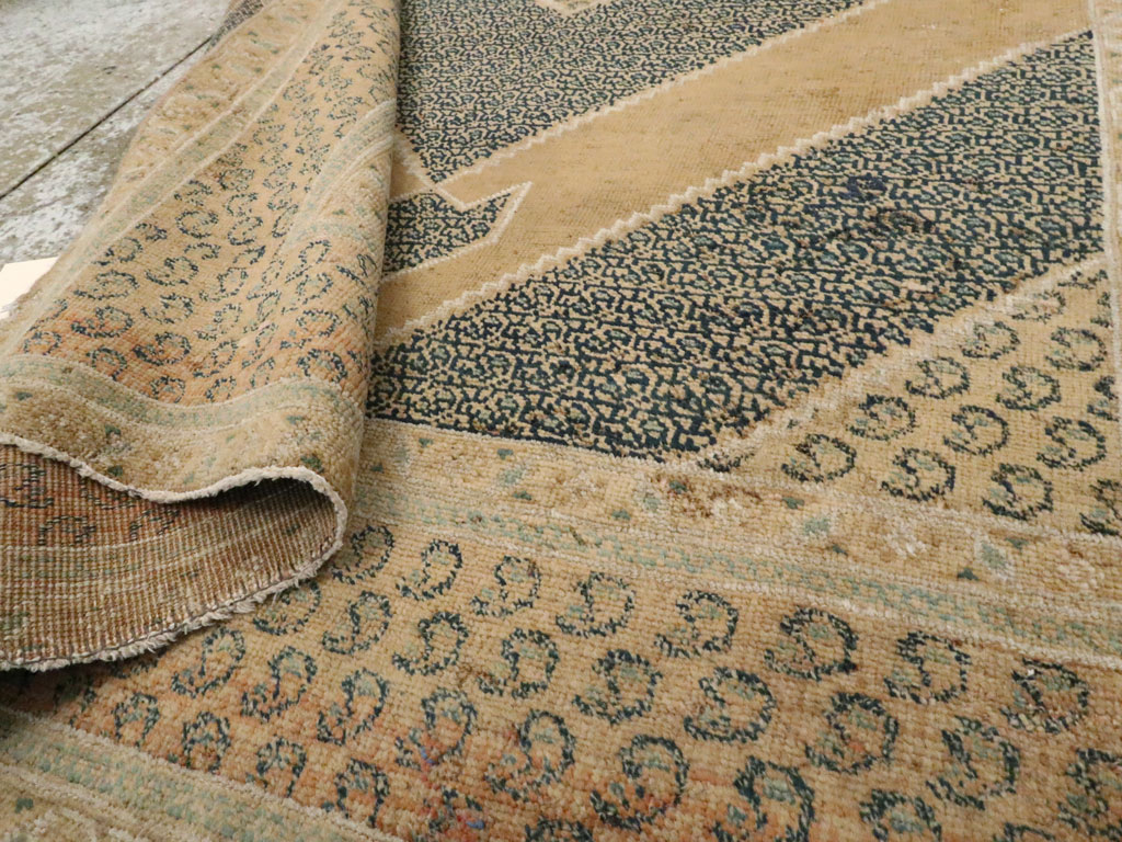 Vintage Persian Tabriz Rug, No.16800 - Staging