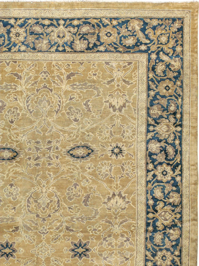 Antique Persian Mahal Carpet, No.16803 - Staging