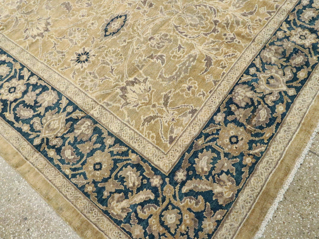 Antique Persian Mahal Carpet, No.16803 - Staging