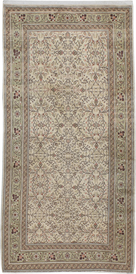 Vintage Turkish Sivas Rug, No.16812 - Staging