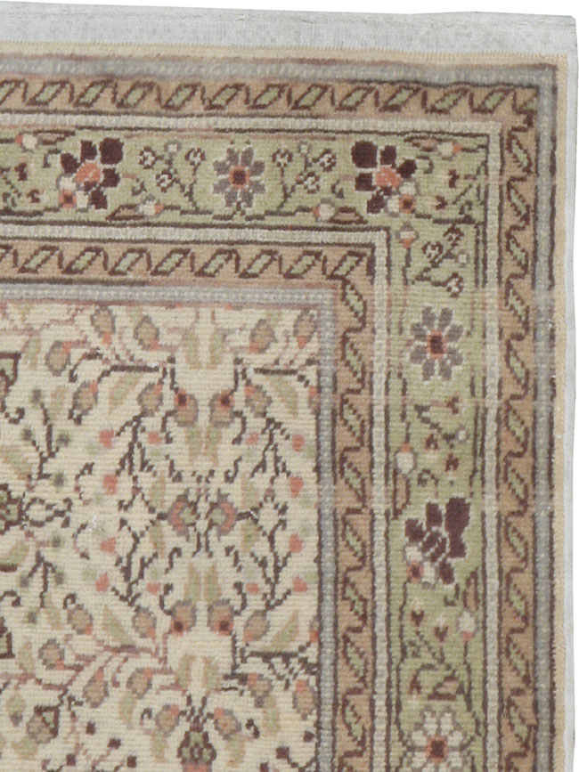 Vintage Turkish Sivas Rug, No.16812 - Staging