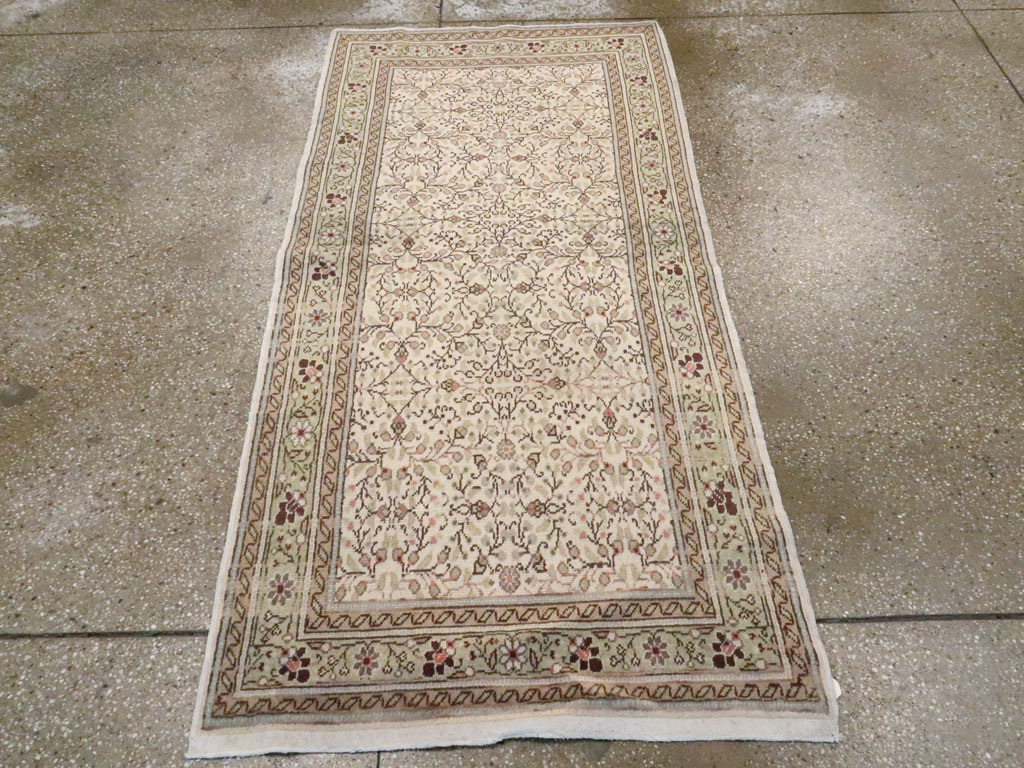 Vintage Turkish Sivas Rug, No.16812 - Staging